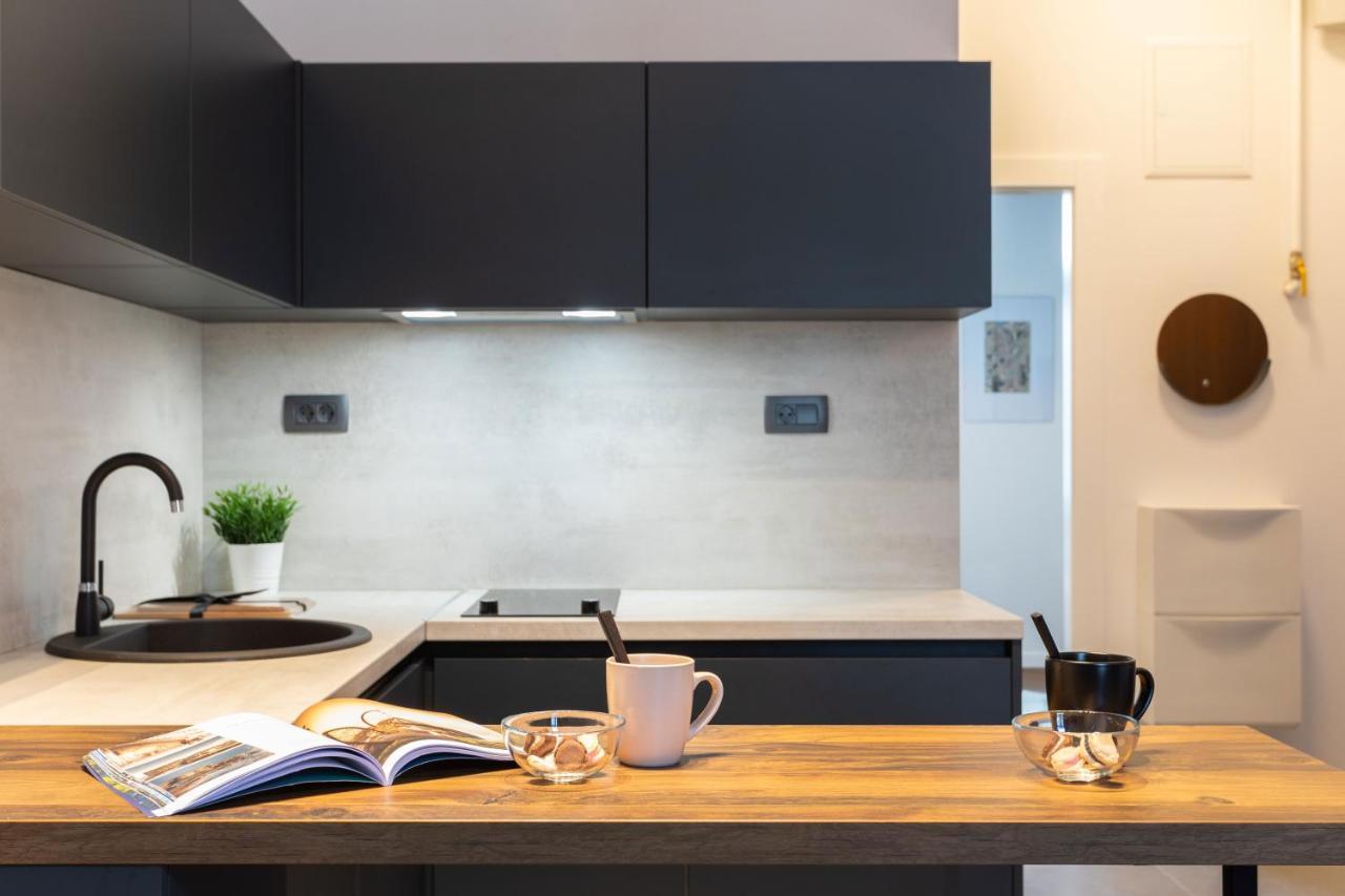 Modern And Design Apartment Near The Main Square Загреб Екстериор снимка