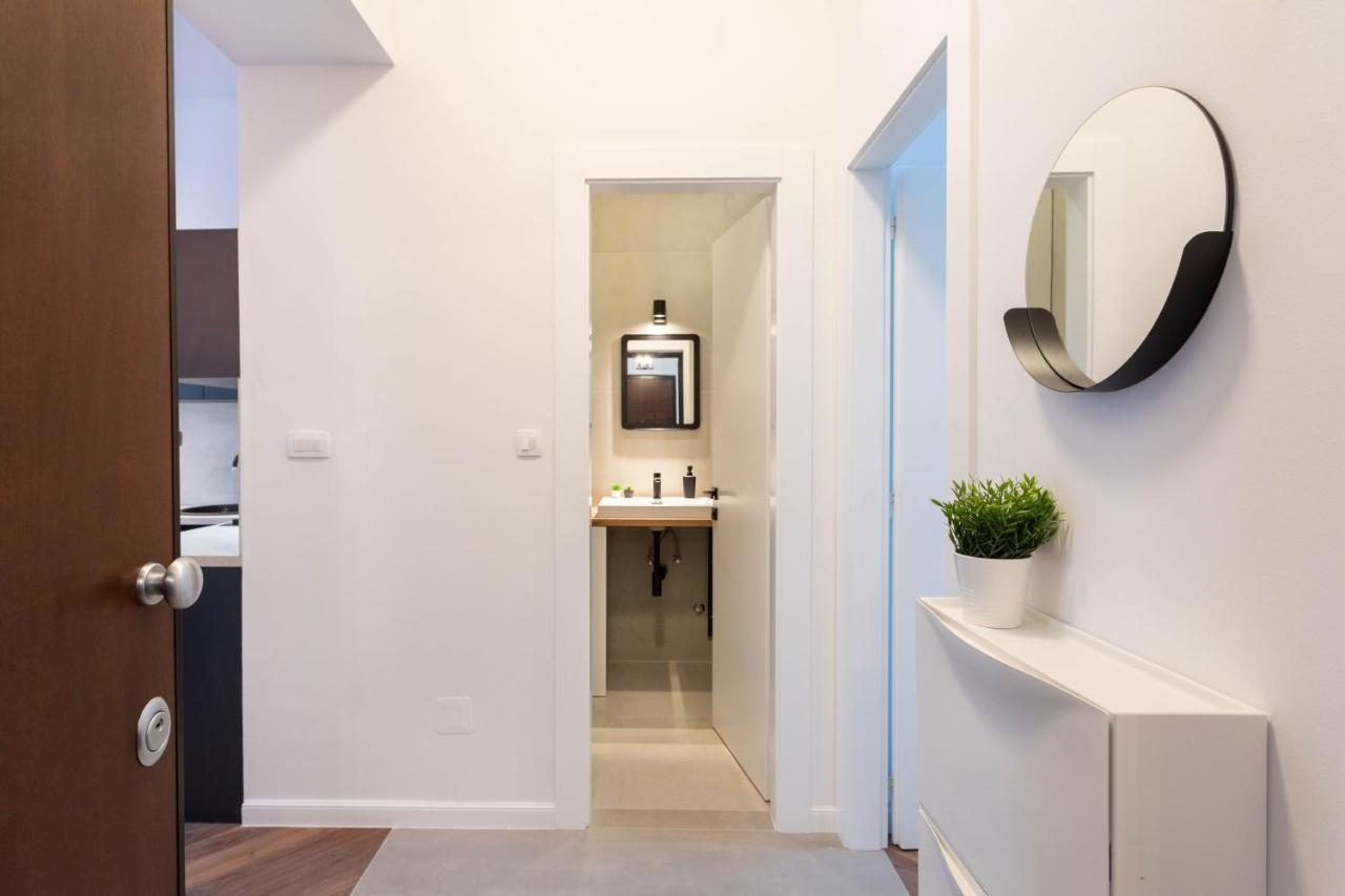 Modern And Design Apartment Near The Main Square Загреб Екстериор снимка