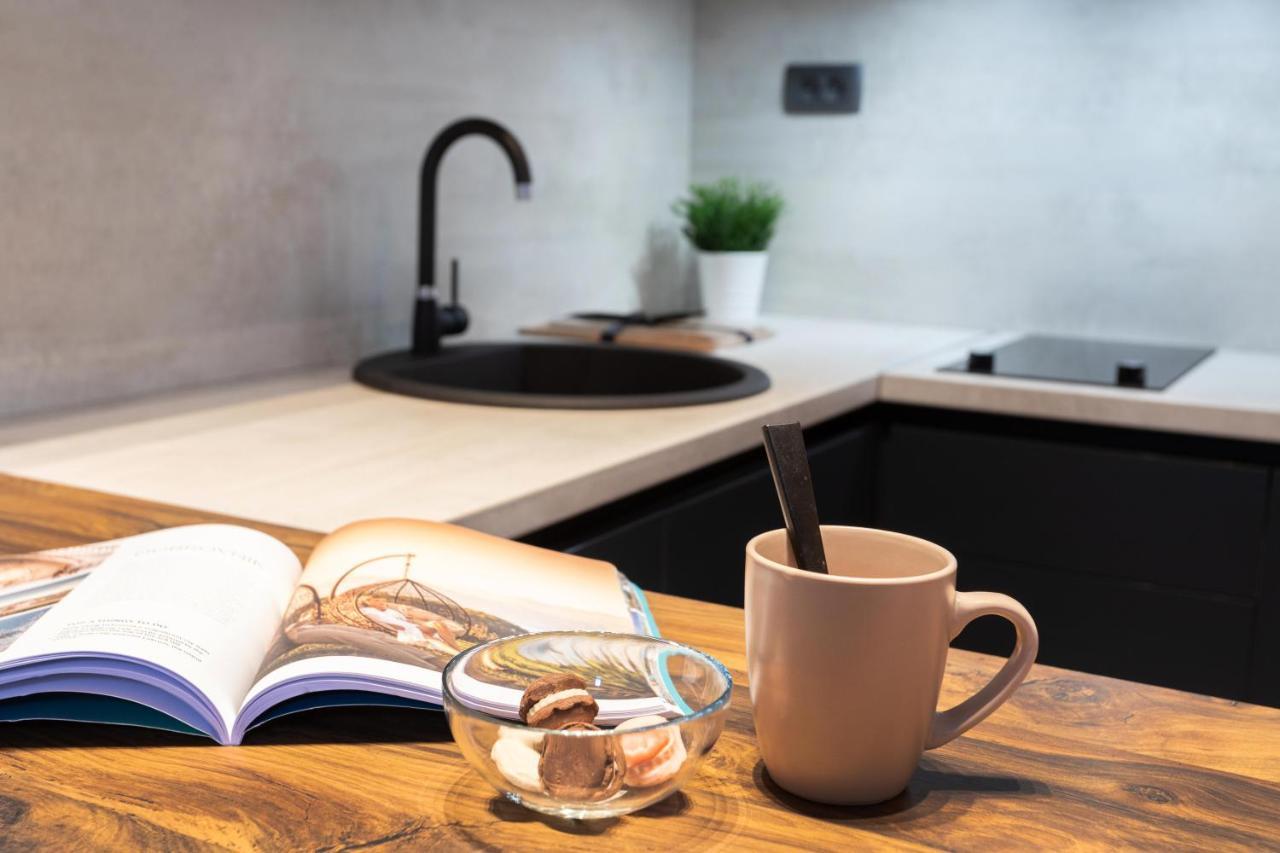 Modern And Design Apartment Near The Main Square Загреб Екстериор снимка