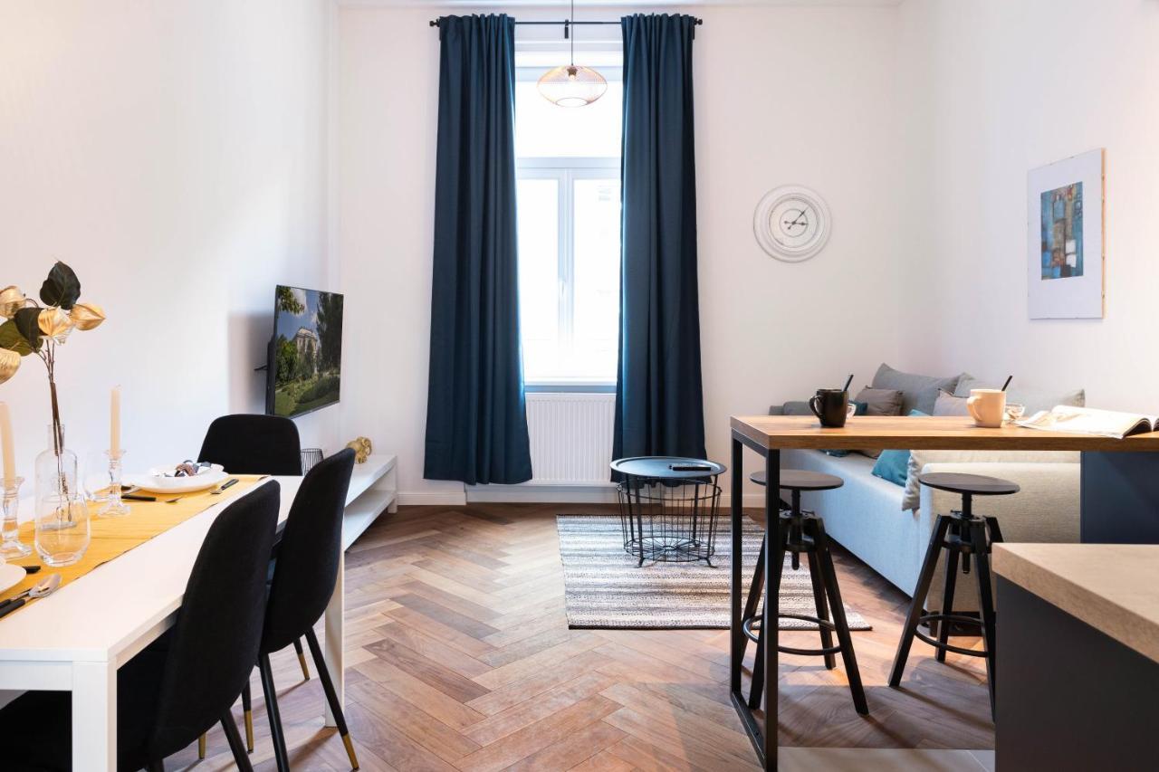 Modern And Design Apartment Near The Main Square Загреб Екстериор снимка